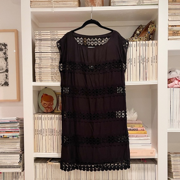 Super Cute KEW 159 black cut-out lace shift dress SUMMER coverup AU brand size 6 - Picture 1 of 10
